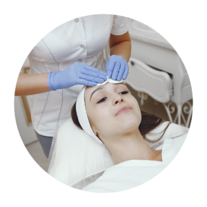 Glow & brightening 3 Chemical Peel 1